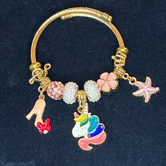 Bracelet Bangle Unicorn Bangle Charm Bracelet in Gold Tone Multi colored - Picture 4 of 5